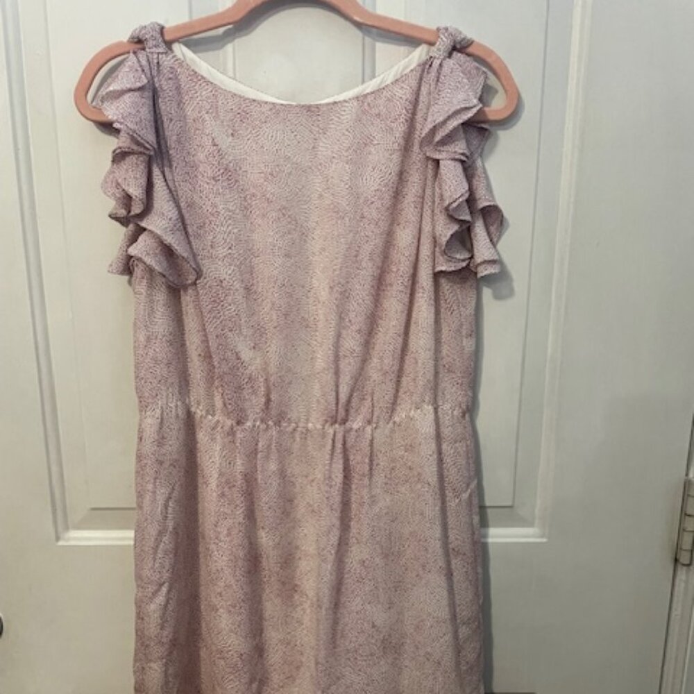 NEVER BEEN WORN- Lavender and Cream Printed Ruffled Sleeve Detail